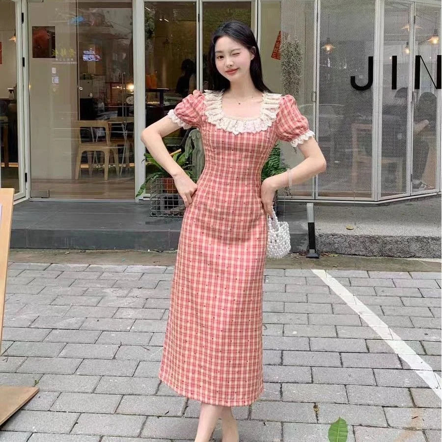 Retro Square Collar Red Plaid Heart Women's Dress plus Size Floral Trim Slimming Skirt High Waist Bubble Sleeve Summer Dress
