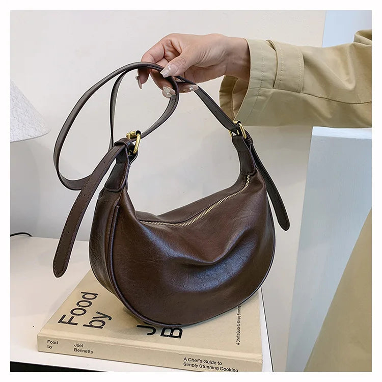 Women Vintage Soft Leather Dumpling Bag Fashion Adjustable Strap Crossbody Bag Large Capacity Crescent Shoulder Purse for Daily