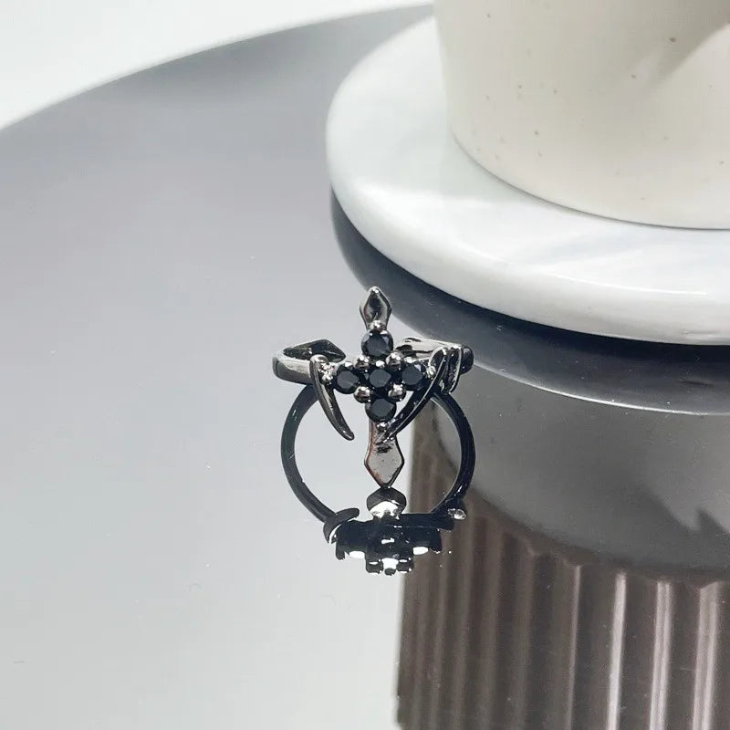 New Fashhhion Punk Dark Vintage Cross Open Rings For Women'S Luxury Copper Gold-Plated High-Quality Rings Y2K Style Jewelry