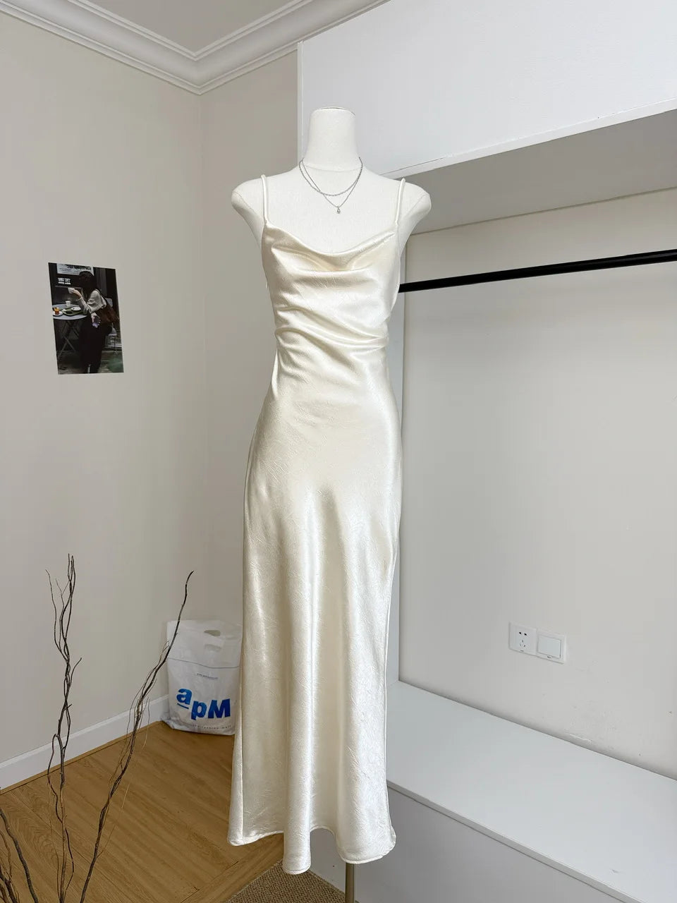 Women's Summer Sexy Swinging Collar Sheen Acetate Slim Long Dress Lady Sleeveless Strap Solid Color Satin Holiday Party Dress