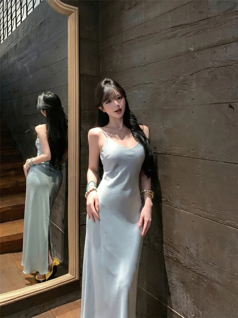 Sexy Retro V-Neck Strap Dress Women's Slim Fit Long Skirt High Waist Summer Design Sensation Lady Style Comfortable Breathable