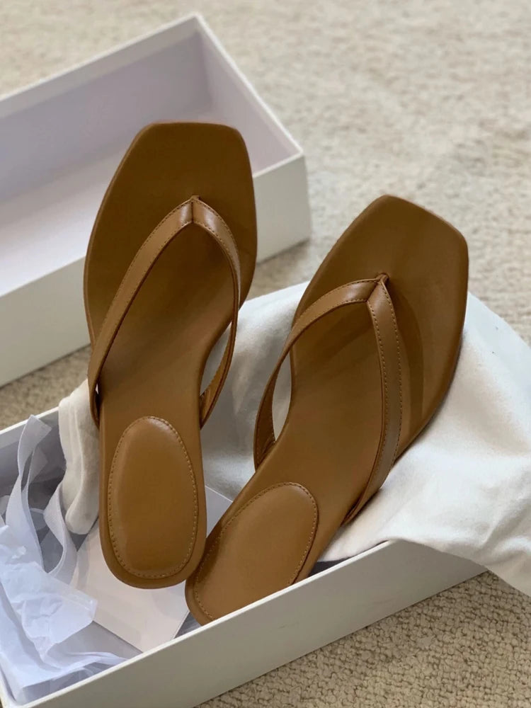 2024Summer New Leather High Heels Herringbone Slippers For Women'S Wearing French Fairy Style Square Toe Clip Sandals