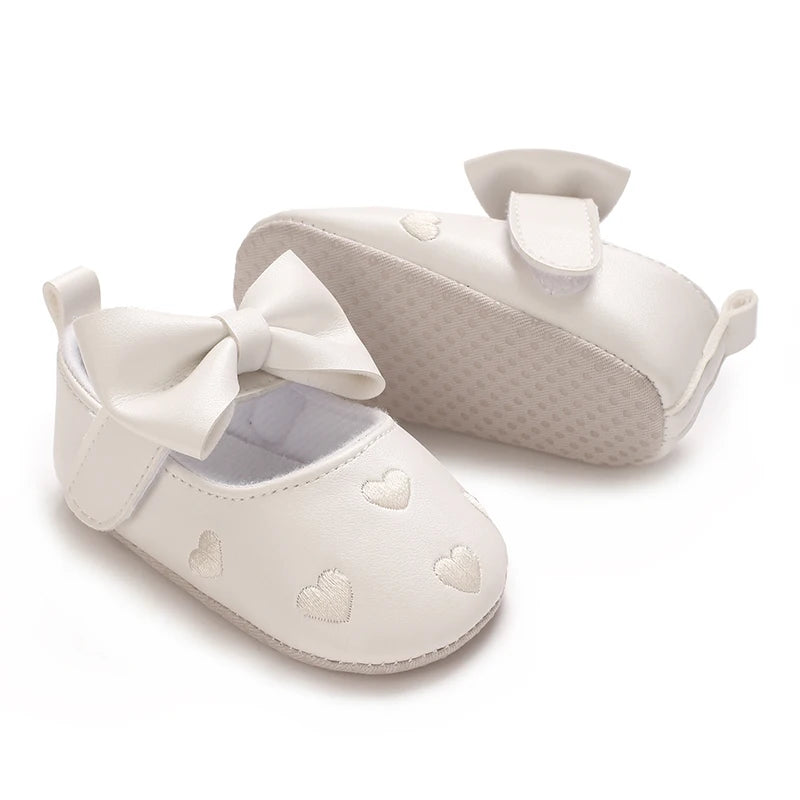 Baby Girl Classic Dress Shoes 0-18M Cute Bow Knot Heart First Walkers Soft Sole Comfortable Newborn Infant