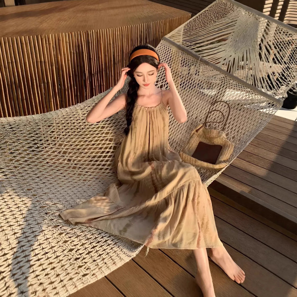 Summer Breeze New Style Folded Hem Strap Dress French Vacation Cool Neck Hanging Skirt Long A-Line Gown round Neck Sleeveless