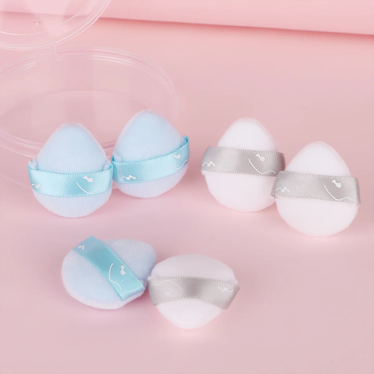 6 mini two-color powder puff suits with boxes, mini makeup samples, flocking powder puff soft jump, used for facial makeup.