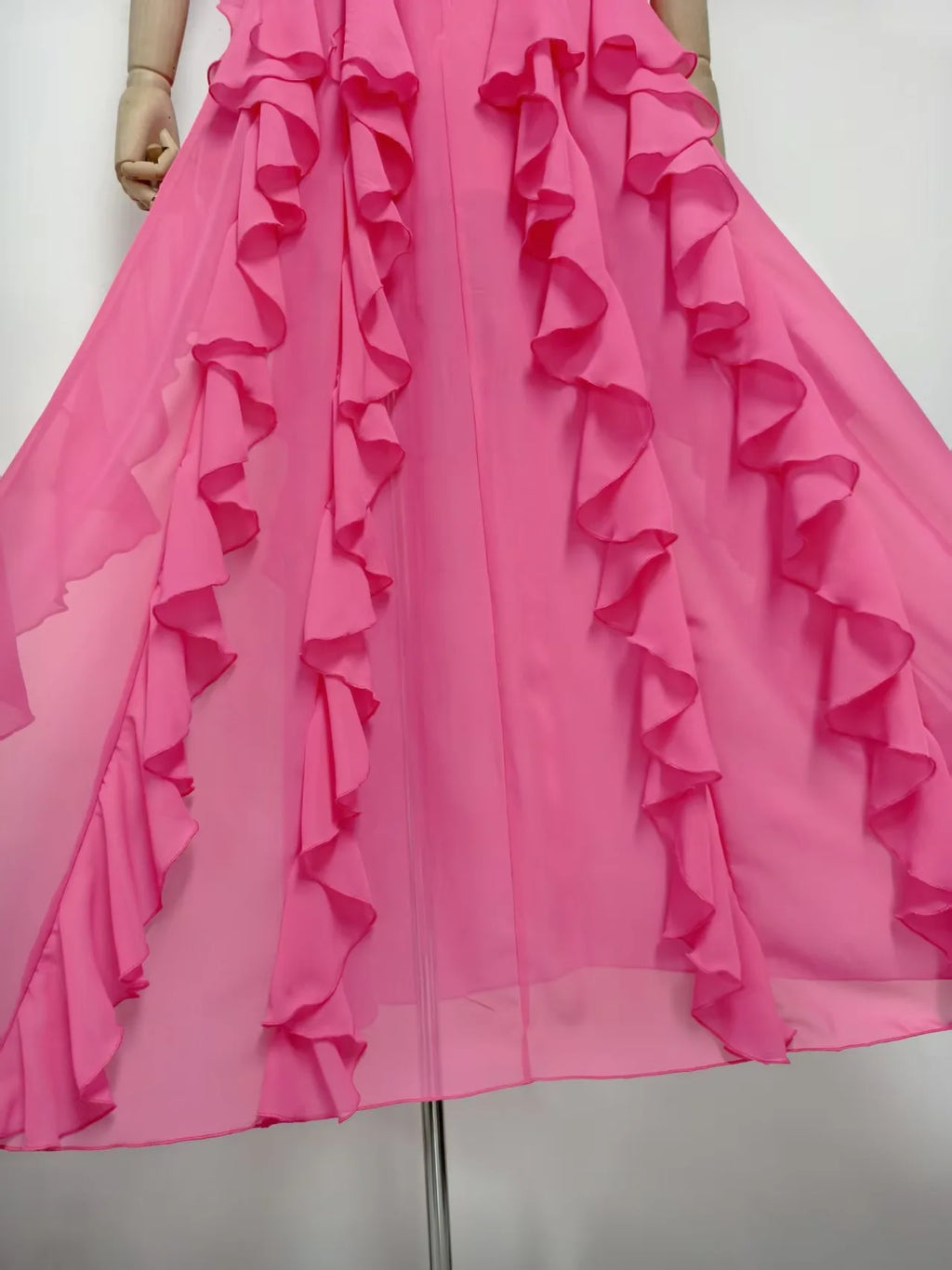 2026 Summer American Elegant Temperament Fashion Ruffled Splicing Sleeveless Strapless Irregular Split Chiffon Long Dress Women