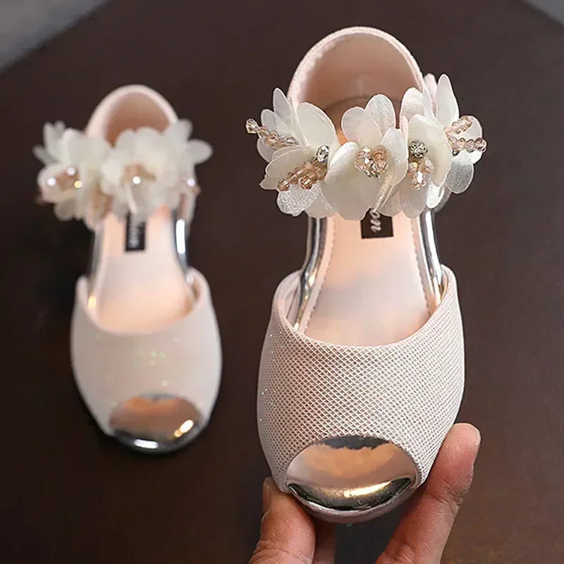 Summer New Style Children's Sandals Girls Fashion Rhinestone Flower Princess Shoes Little Girls Soft Soled Dance Shoes Girls