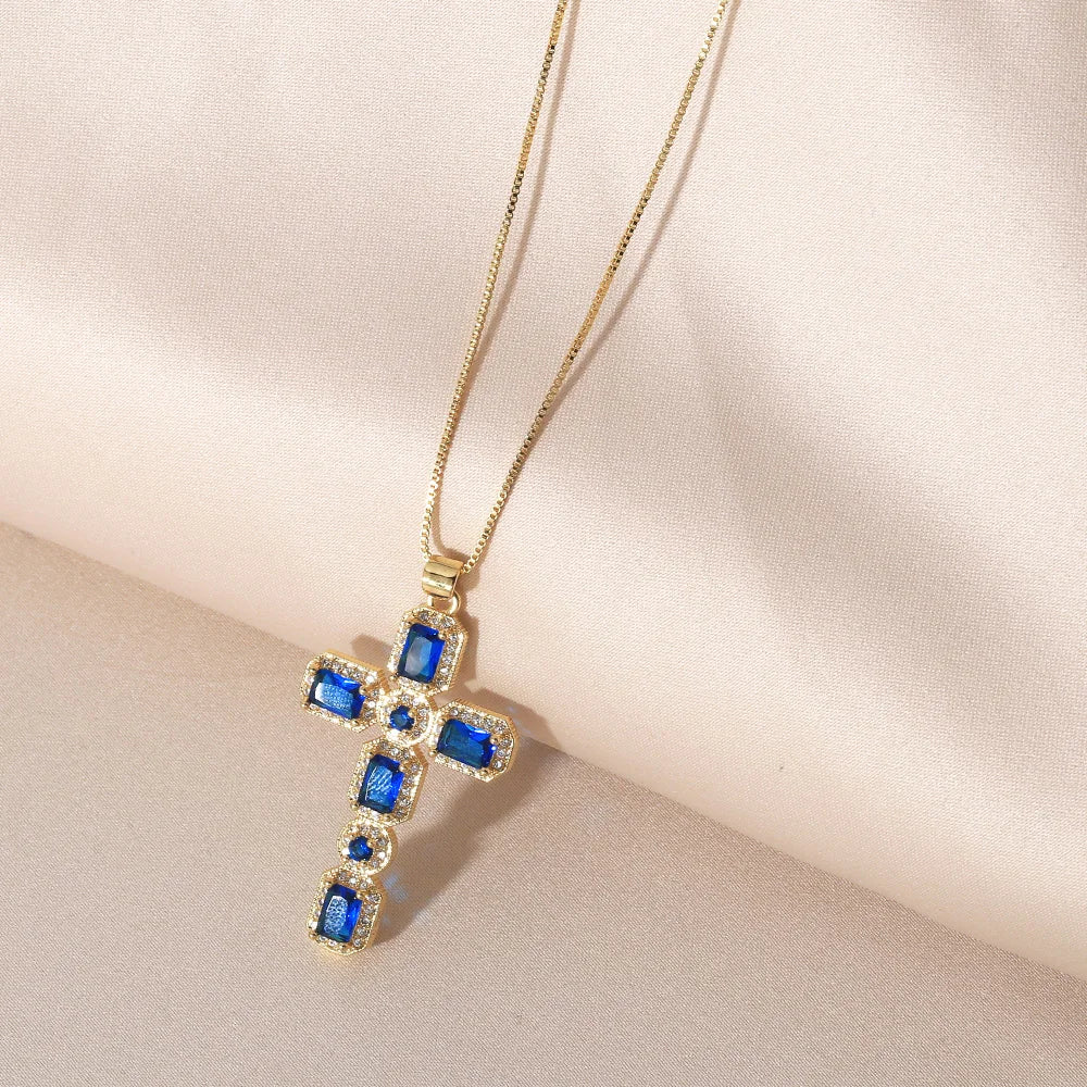 Flola Women'S Crystal Cross Necklaces Multicolor Luxury Pendant Necklaces Christian Copper Gold Plated Religious Jewelry Nkeb775