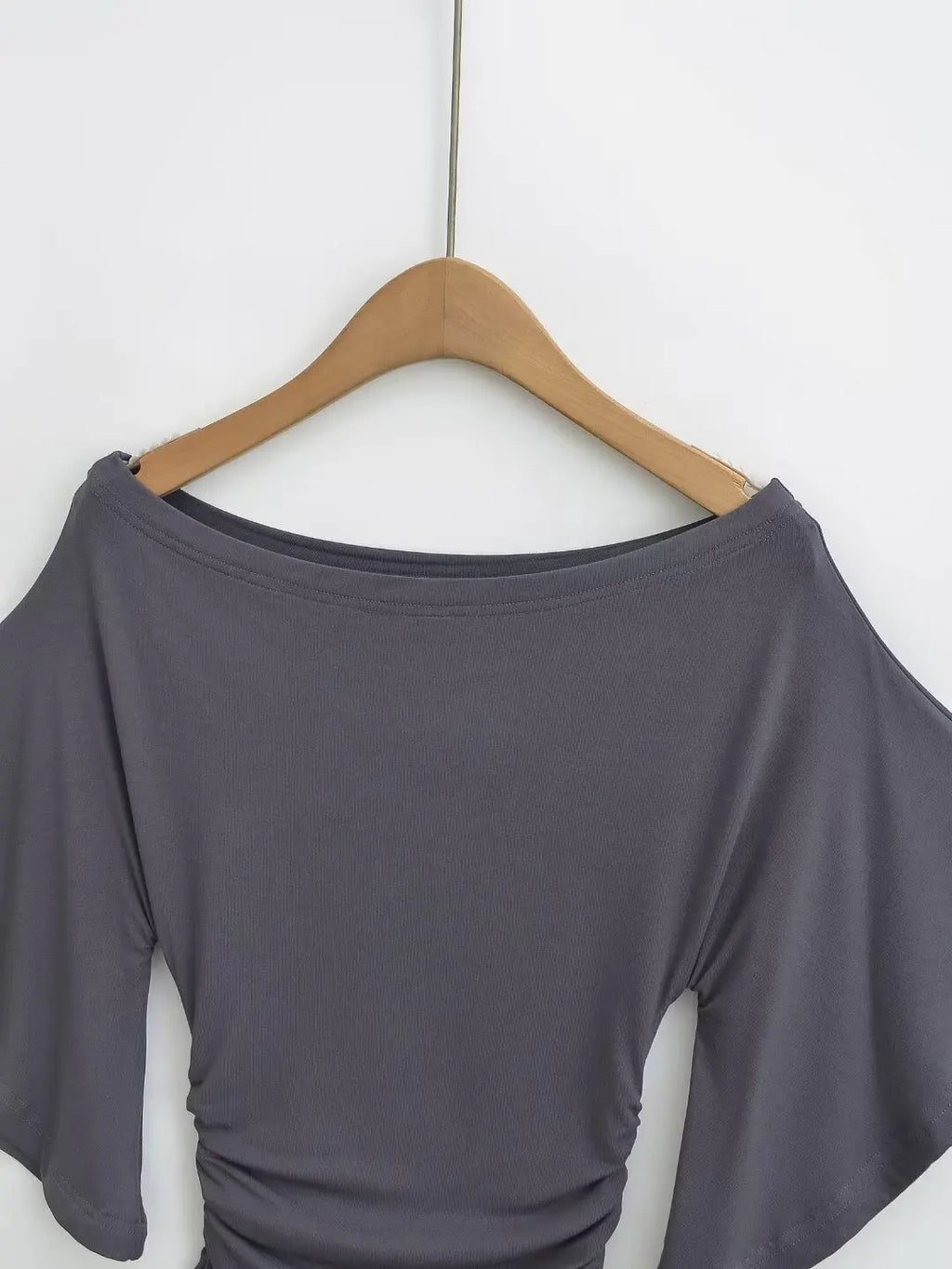 Korean style Women Summer Sexy Bat Sleeve Slash Neck Off Shoulder T-shirt Cinching Waist Solid Slim Top