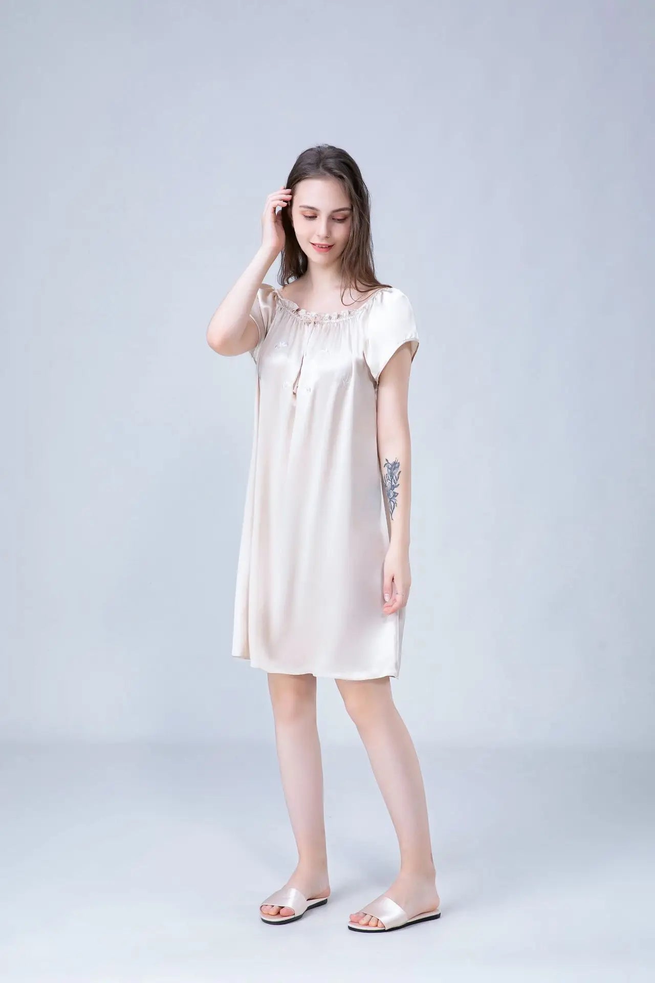 Women's 100% Mulberry Silk Sleep Dress Short Sleeve Summer Spring New Arrival Loose Solid Color Embroidered Doll Sleepwear