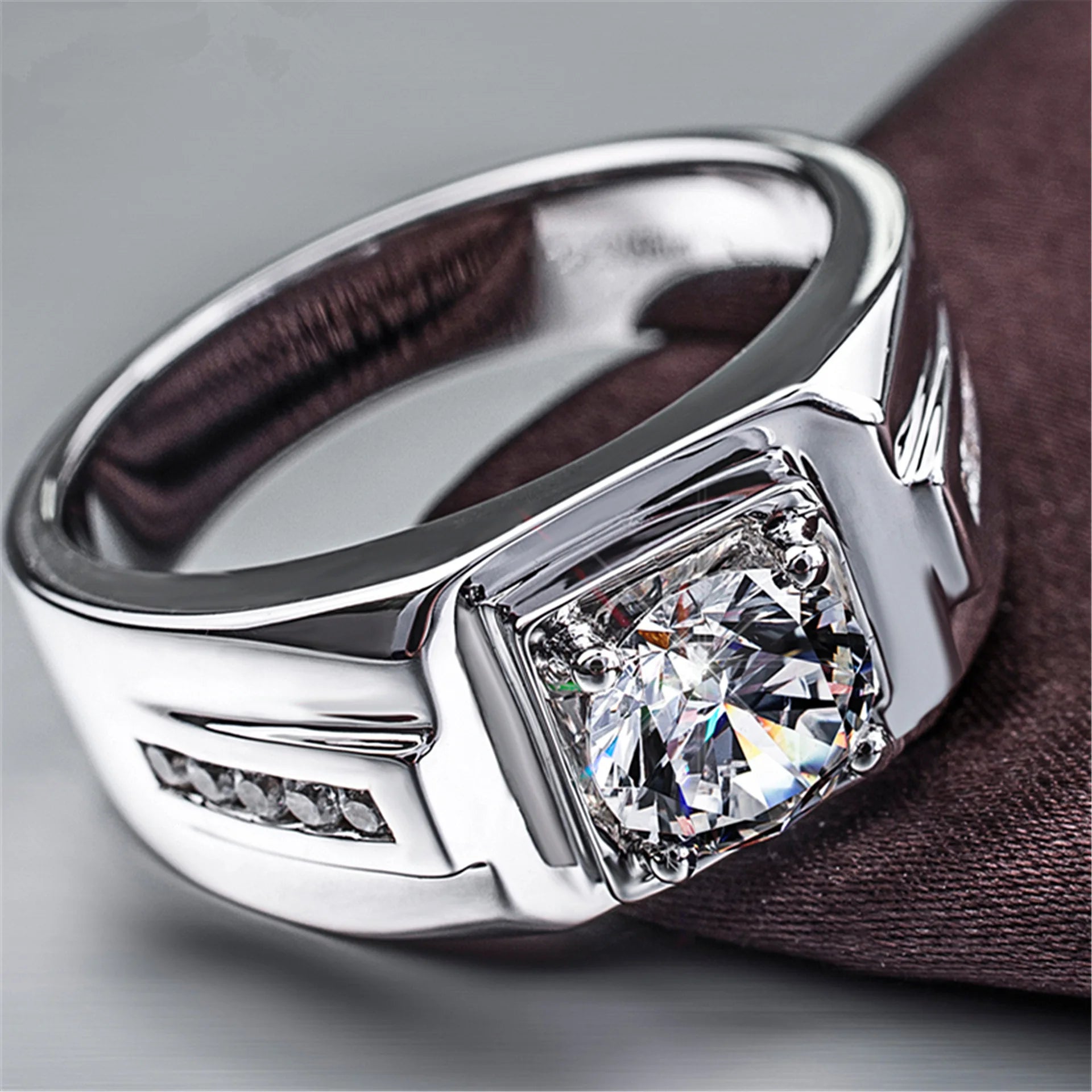 925 Sliver Man Rings Shining Zircon for Man Women Wedding Engagement Jewelry Fashion Luxury