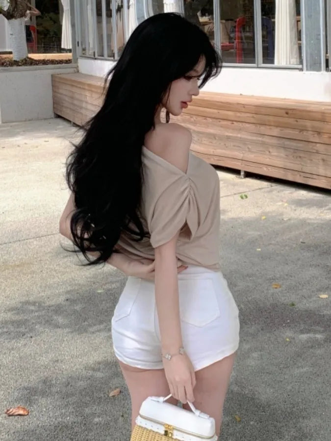 Sexy Slim Fit Metal Buckle Asymmetrical Shoulder Top Pleated Design Versatile Single Wear Tank Top Breathable Short Length