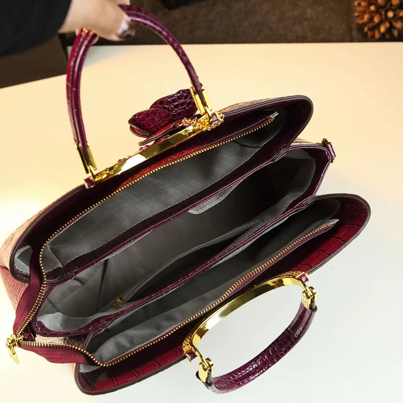 Elegant Leather Crocodile Pattern Wedding Handbag for Women Suitable for Bridal Events And Cheongsam Outfits European Vintage...