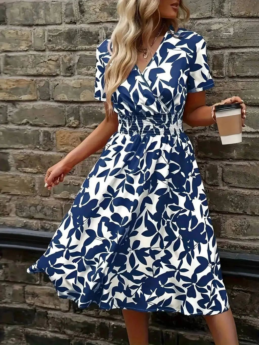 2026 European American New Spring Summer Short-Sleeved V Neck Leaf Floral Large Hem Skirt Waist Dress Dresses Tops 2KD7