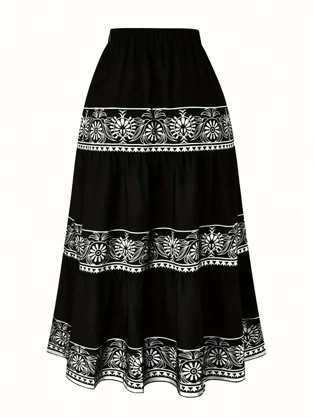 Plus-size women's fashion suitable for travel and recreation with geometric print skirt