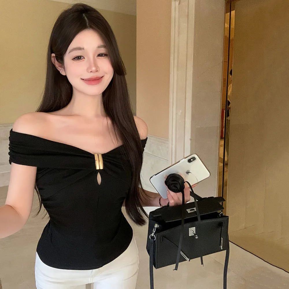 Korean Style Sexy Women Crop Tops Vintage High Street Off Shoulder White T-shirt Streetwear Casual Tee Shirt Retro Slim T Shirts