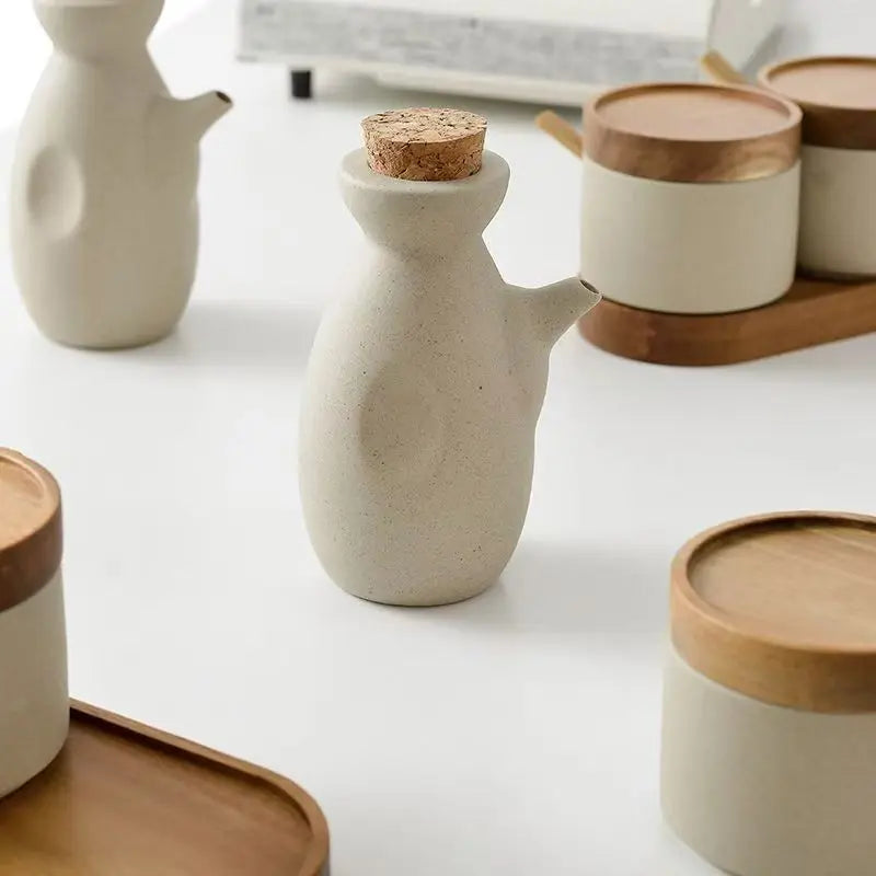 Vintage Ceramic Seasoning Jar Japanese Style Home Kitchen Salt Chili Sugar Jar Oil Pot Wooden Lid Spice Kitchen Utensils Modern