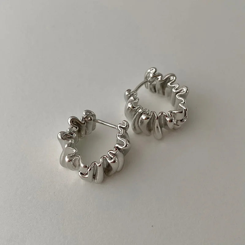 Trending French Metal Sunflower Hoop Earring Texture Elegant Geometry Cheap Earrings Female Fashion Jewelry Woman New
