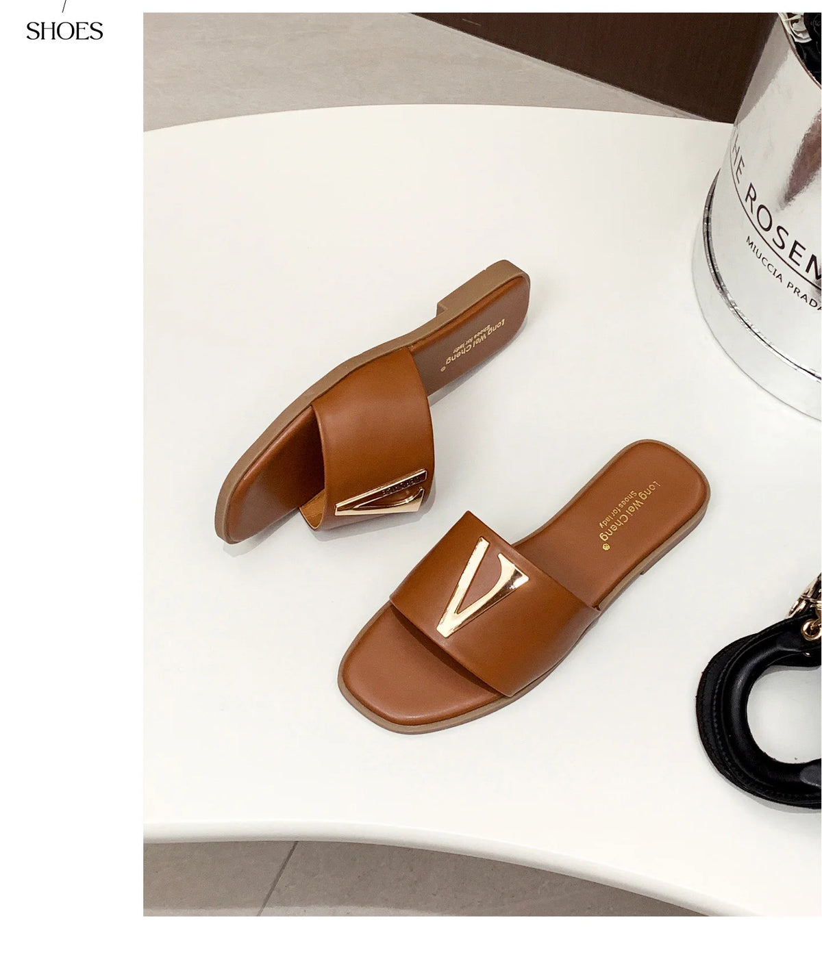 Women's Metal Letter Decorative Flat Slippers - Casual Beach Shoes