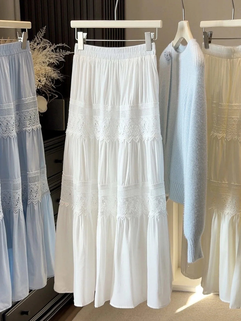 French Gentle Style Lace Splicing High Waist Casual Half Skirt Women Early Spring New Slimming Cake Skirt Style Cotton Blend