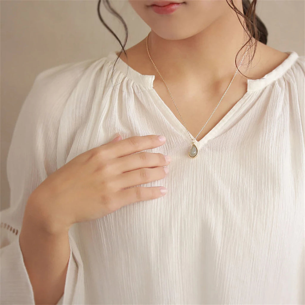 Irregular notch geometric fresh green pendant necklace collarbone chain titanium steel gold-plated color preservation