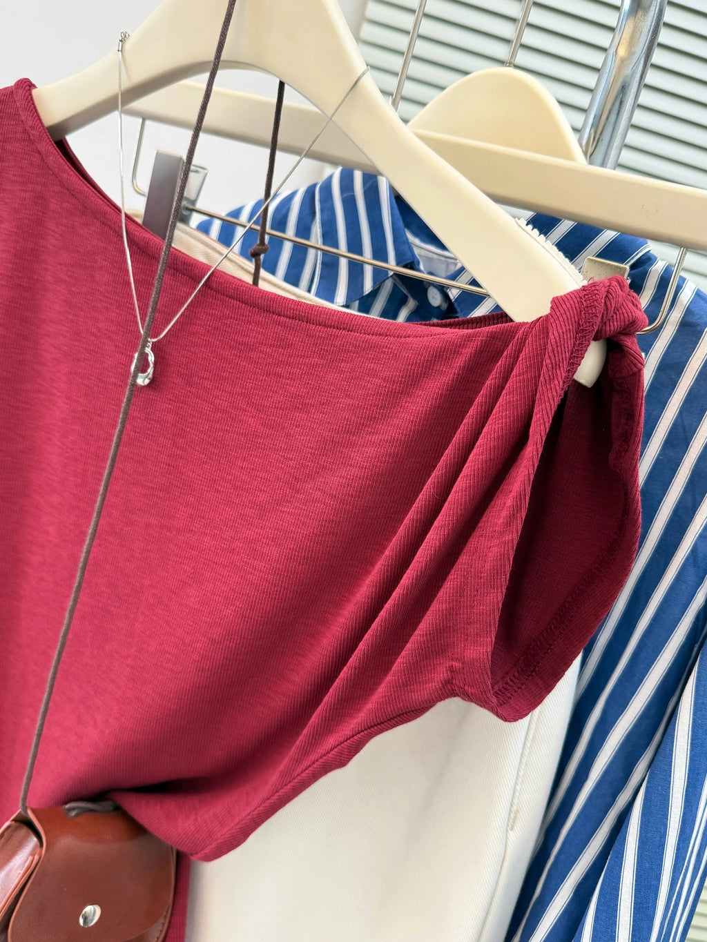Korean Style Slim Fit Short Sleeve T-Shirt Women's Summer Shoulder Bared Base Shirt Inner Wear Trendy Asymmetrical Design Cot...