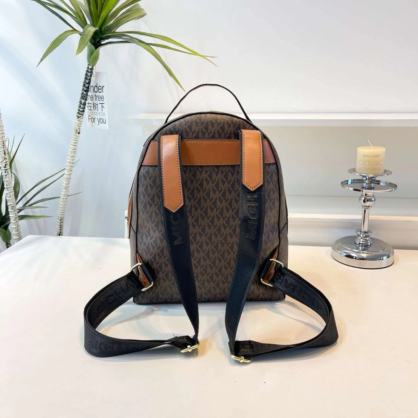 Michael Kors Sheila High-End Series 2026 New Fashion Versatile Urban Women's Large-Capacity Casual Travel Backpack, Simple PVC W