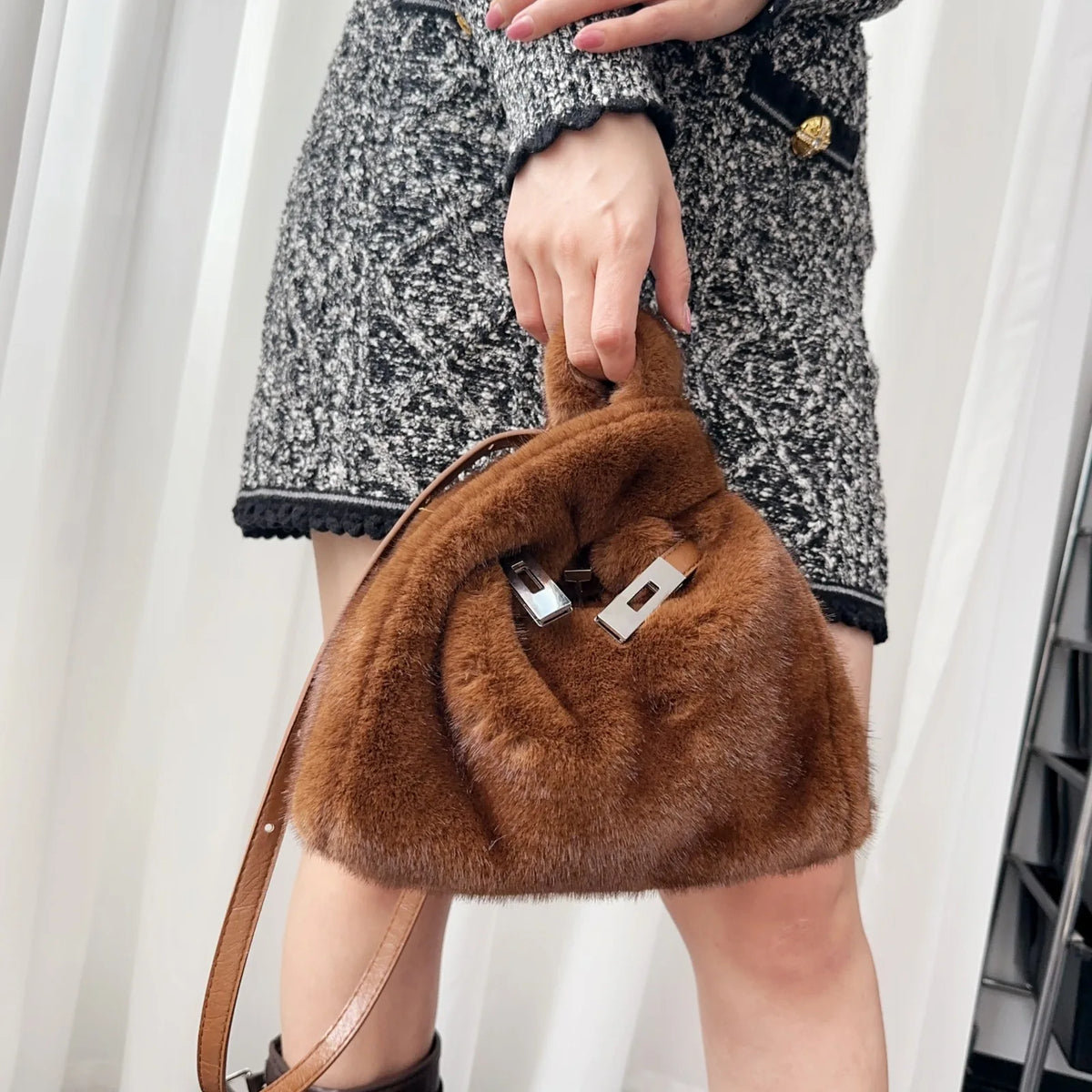 ABQP Women's Faux Fur Shoulder Bag - Plush Crossbody Handbag