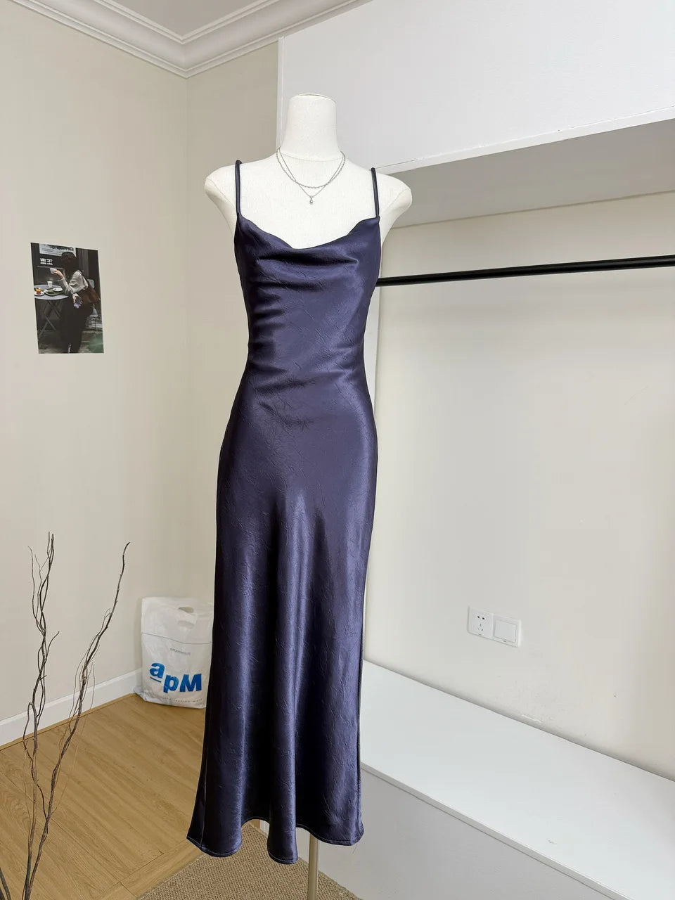 Women's Summer Sexy Swinging Collar Sheen Acetate Slim Long Dress Lady Sleeveless Strap Solid Color Satin Holiday Party Dress