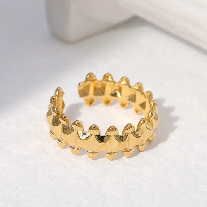Riveted Bullet Stainless Steel Rings For Women/Man Punk Gold Color Creative Ring Broad Surface Finger Jewelry Gift ps038
