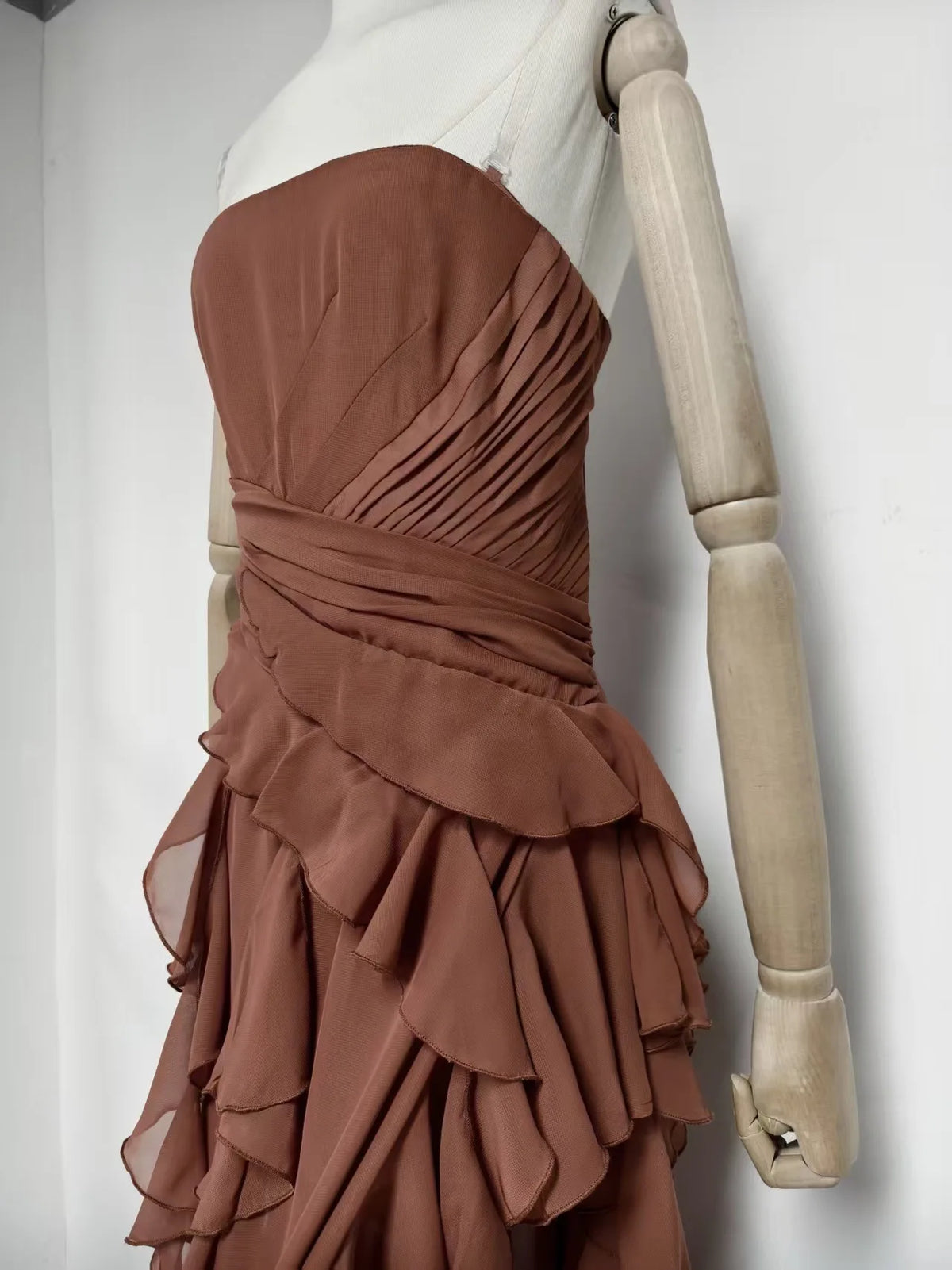 2026 Summer American Elegant Temperament Fashion Ruffled Splicing Sleeveless Strapless Irregular Split Chiffon Long Dress Women