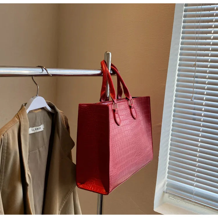 Spring 2025 Large Capacity Fashionable Handbag Casual Commuting Trendy Crocodile Pattern Tote Bag Street Style PU Material