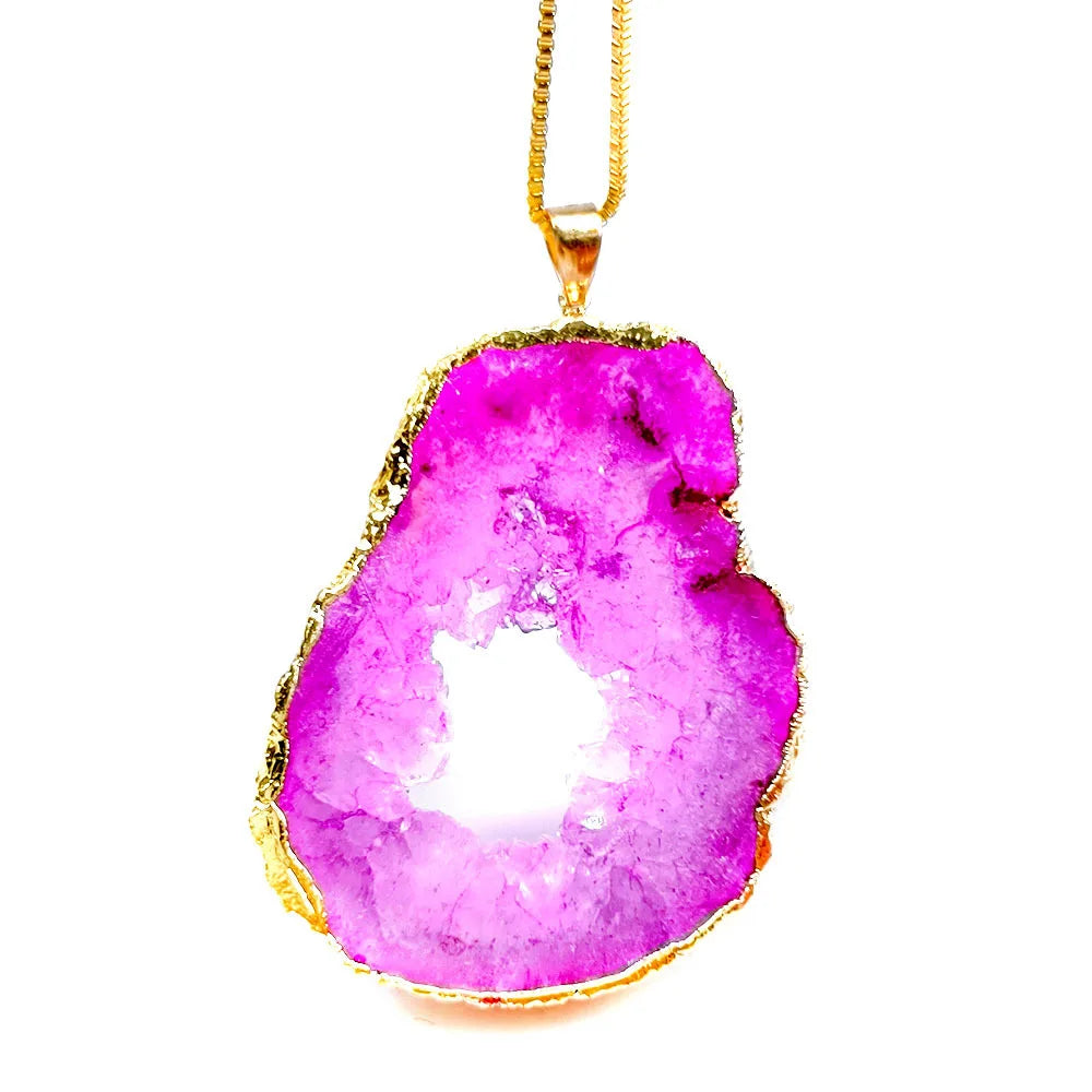 Natural Agate Slice Druzy Necklace Irregular Quartz Geode Pendant Necklace with Gold Plated Edge Crystal Stone Jewelry for Women