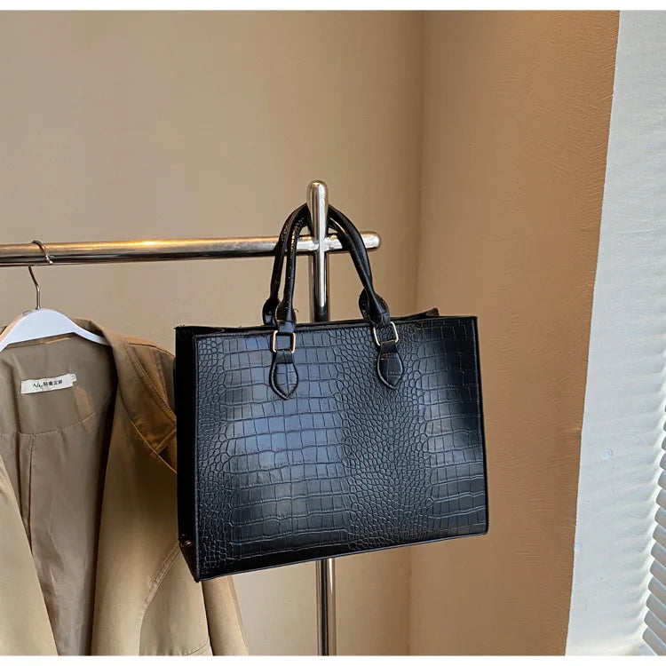 Spring 2025 Large Capacity Fashionable Handbag Casual Commuting Trendy Crocodile Pattern Tote Bag Street Style PU Material