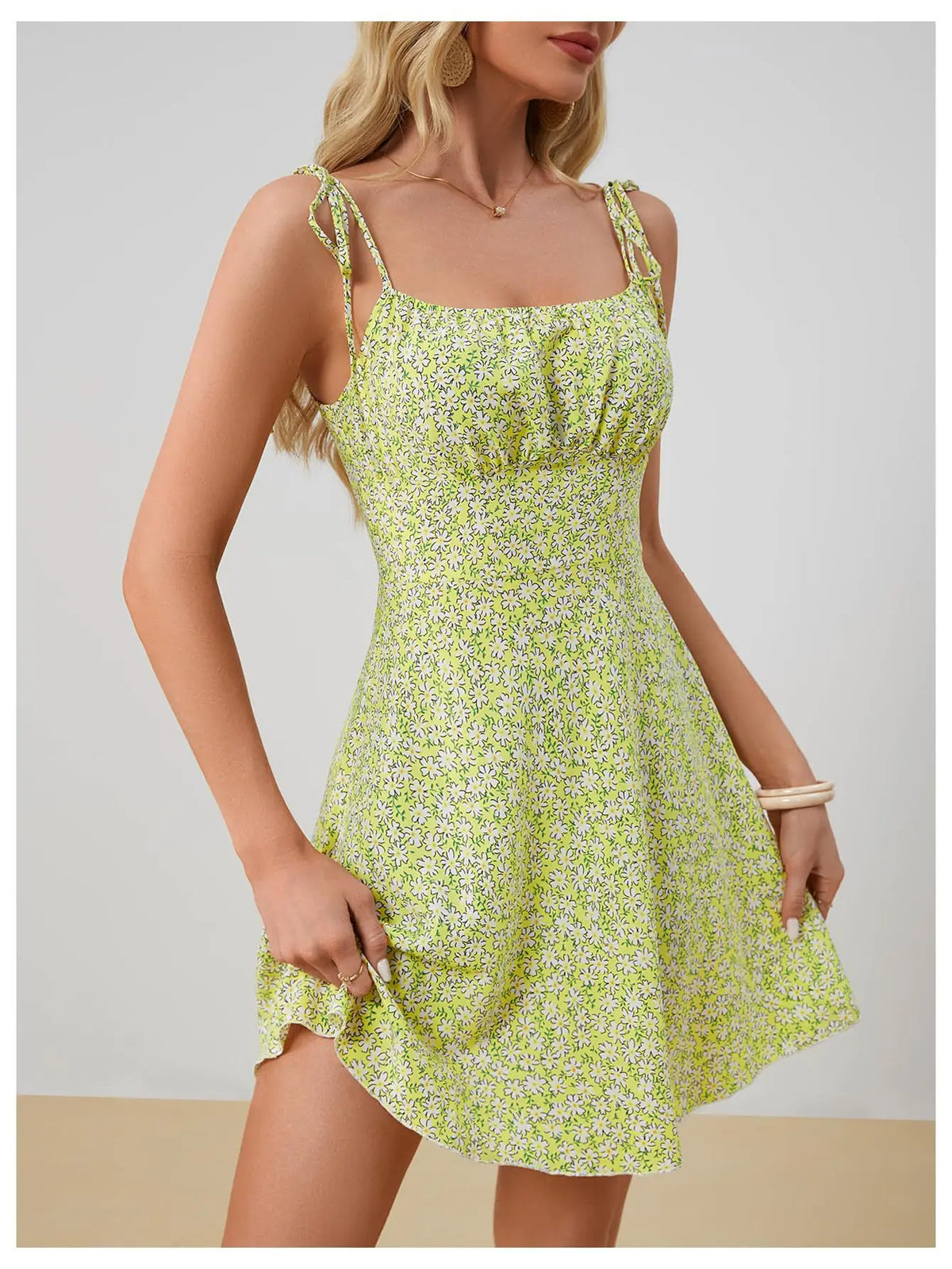 Women Sleeveless Cami Dress Floral Printed Tie Strap Square Neck Ruched Flowy Short Dress for Beach Vacation