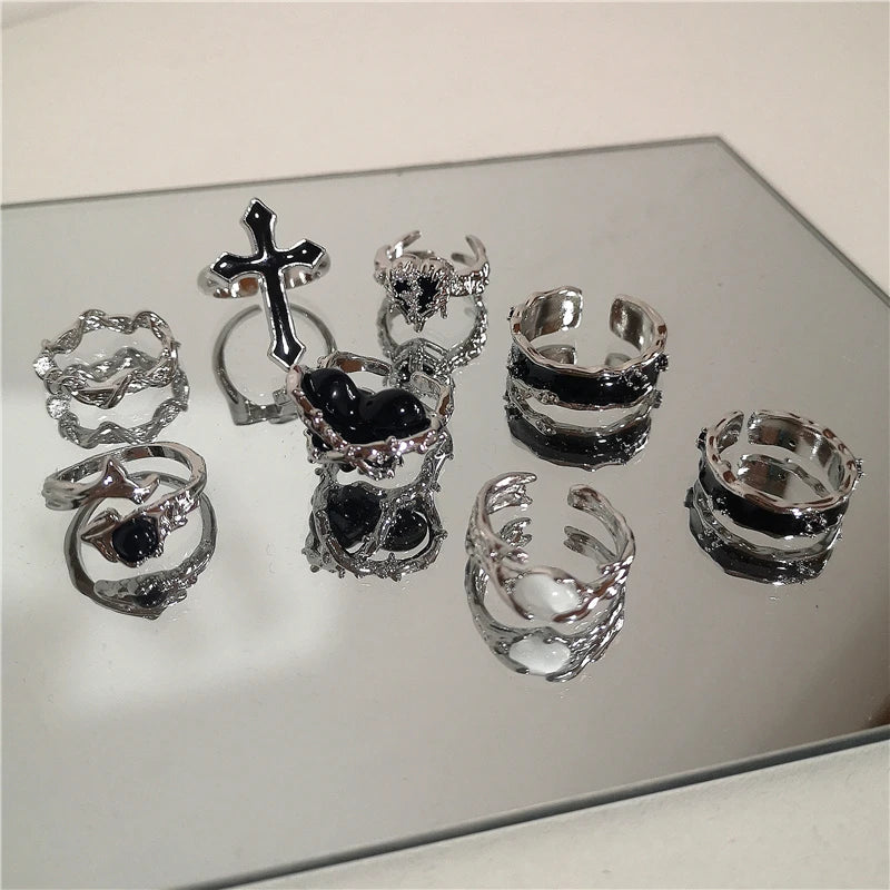 Punk Harajuku Goth Thorns Black Silver Color Irregular Heart Cross Open Ring For Women'S Men Lover Vintage 90S Y2K Grunge Jewely