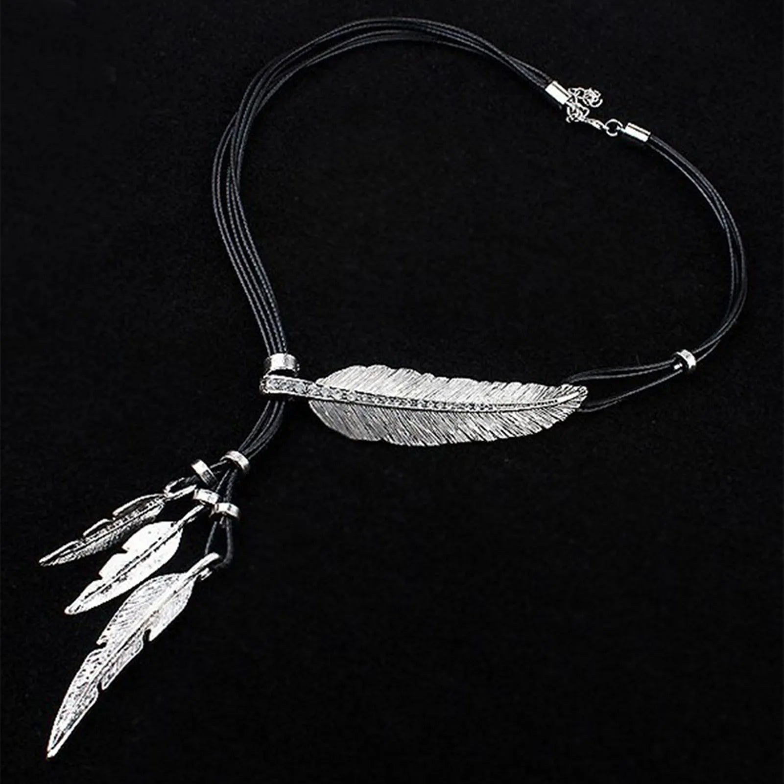 Bohemian Leaf & Feather Rope Chain Pendant Necklace