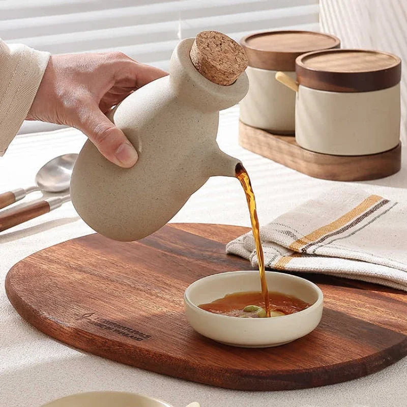 Ceramic Seasoning Jar Retro Japanese Style Home Kitchen Salt Chili Sugar Jar Oil Pot Wooden Lid Spice Kitchen Utensils Modern