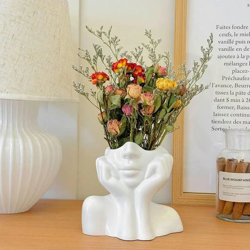 Makeup Brush Holder Human Face Art Desktop Decoration Vase Compatible with Eyebrow Pencils Home Organizer Plastic Material