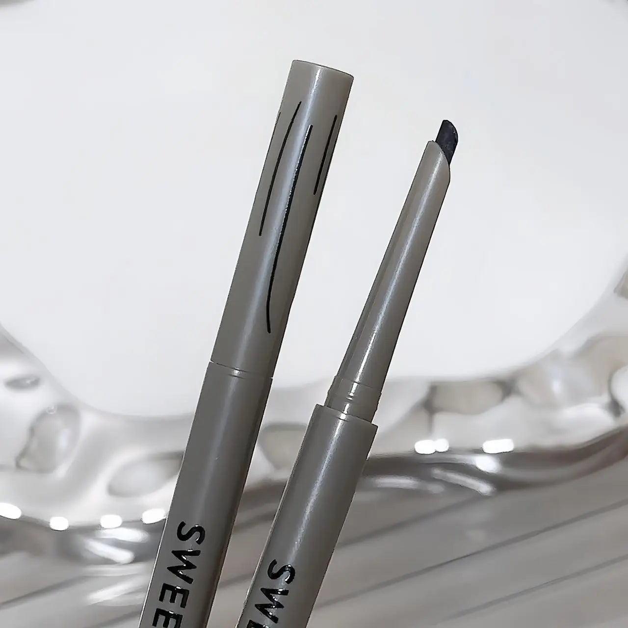 Slim Lying Silkworm Eyeliner Gel Pen Waterproof Non-smudging Eye Liner Pencil Lasting Black Brown Easy Wearing Eyeliner Gel Pen