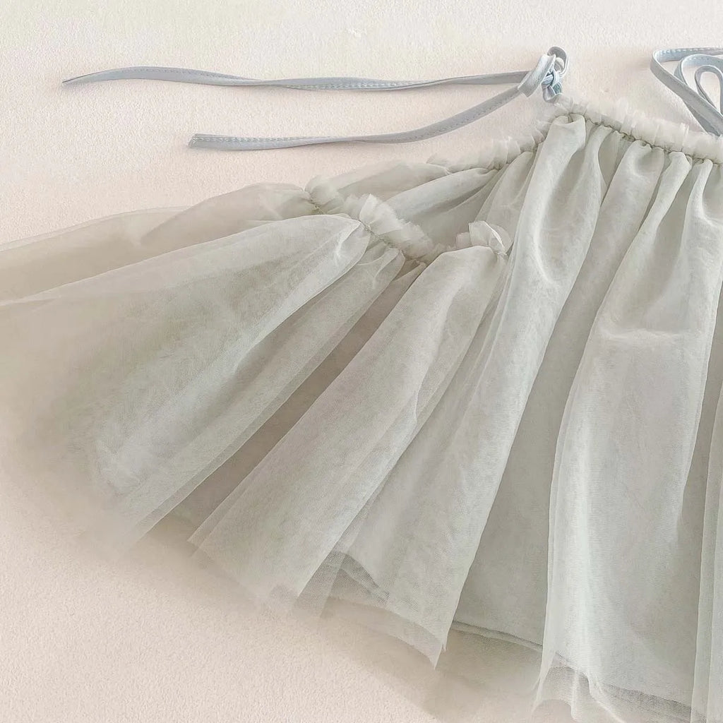 Girls ins strap dress, summer new Korean girls sweet princess dress mesh strap dress, suitable for going out