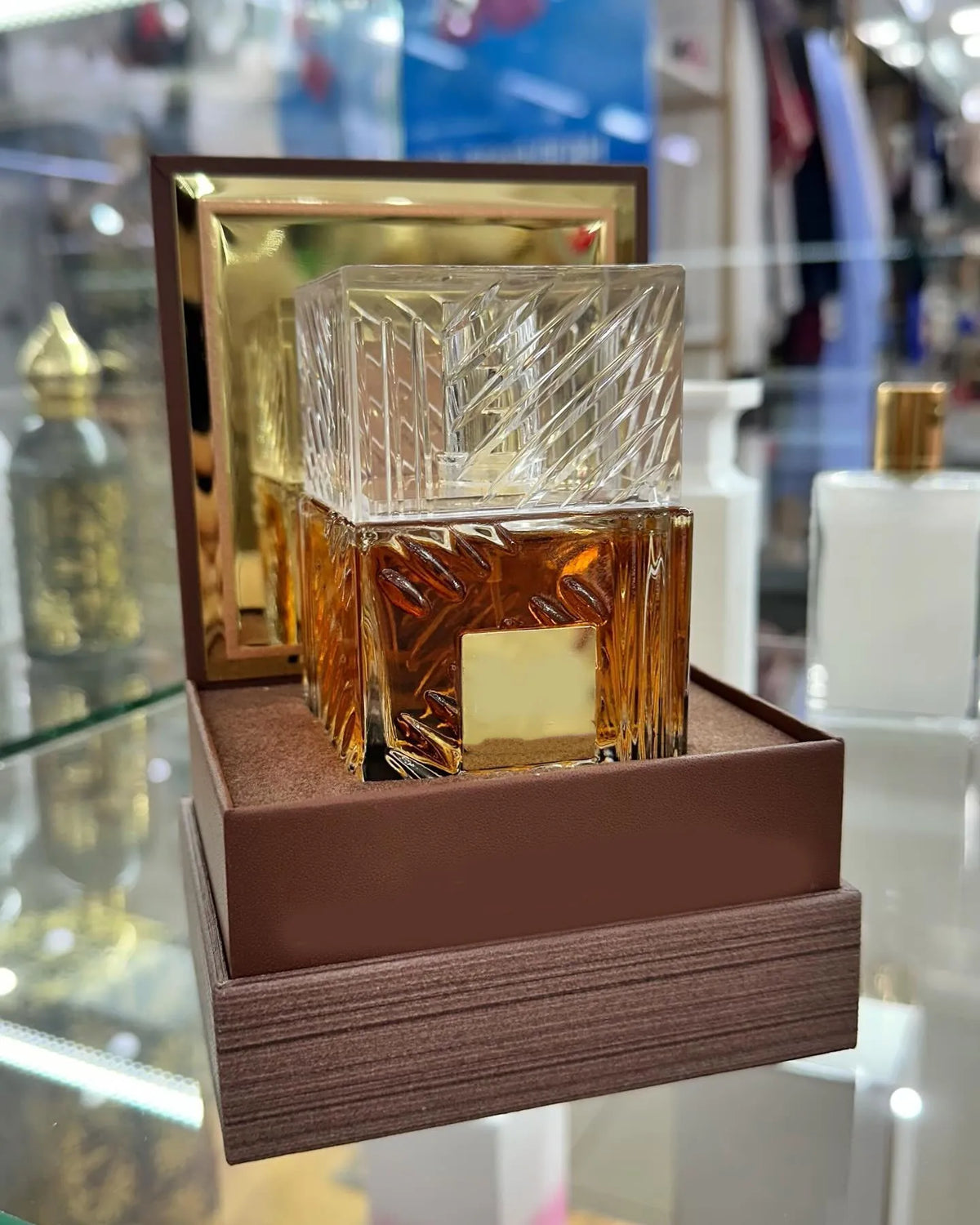 Fragrance spray, KAMRAH - Vanilla, warm spices, amber, cinnamon - long-lasting scent, unisex, 100ml (aromatic and spicy).