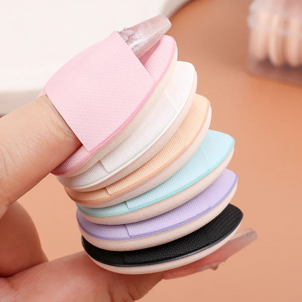 50Pcs Mini Finger Cosmetic Puff Set with Box Water Droplet Shape Air Cushion Detail Makeup Puffs Concealer Foundation Applicator