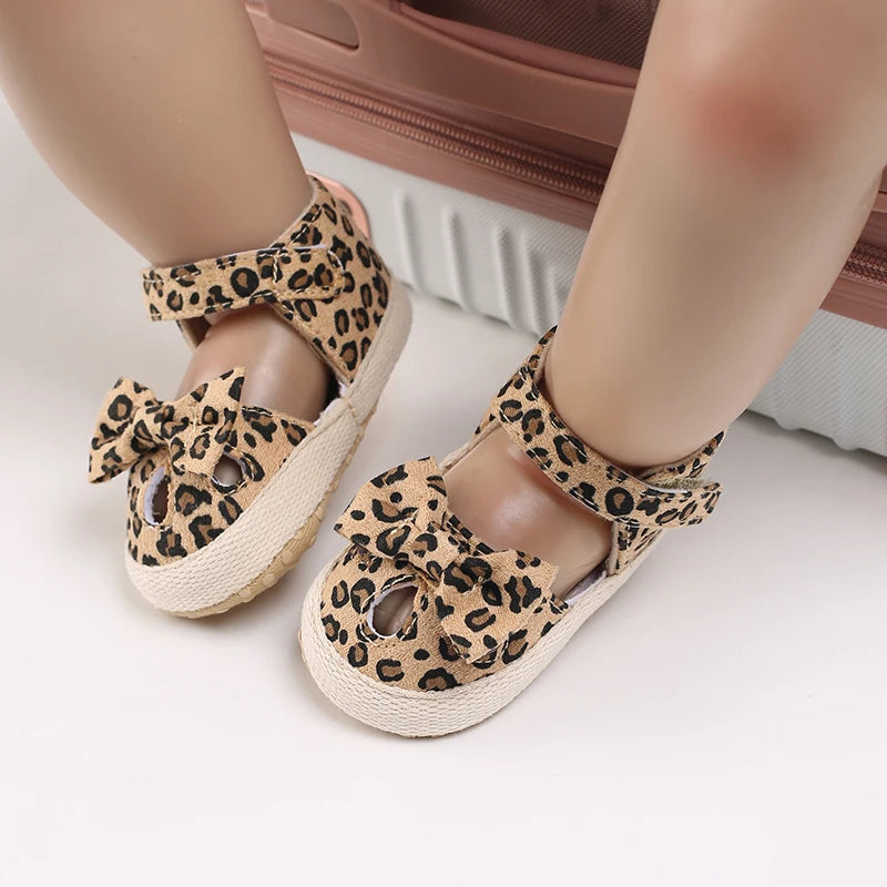 Summer Girls Baby Shoes Fashionable and Cute Casual Sandals Soft Cloth Sole Comfortable and Lightweight Walking Shoes