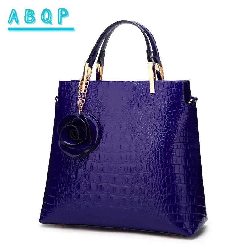2025 New Patent Leather Women's Bag Striped Handbag Women's Crossbody Shoulder Bag Shell Bag Large Capacity Outdoor Travel