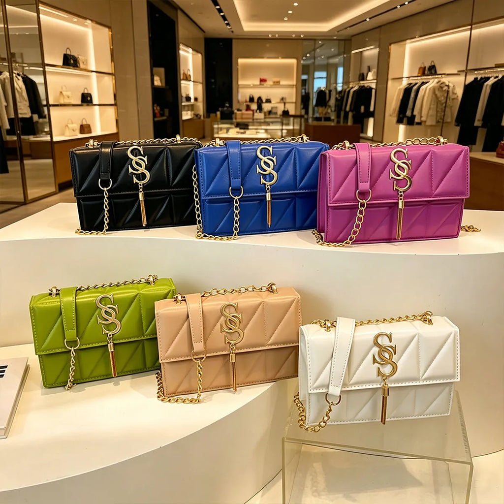 Trendy Luxury Argyle Quilted Flip Small Square Bag Metal Letter Tassel Diagonal Cross Package Commuter Shoulder Bag