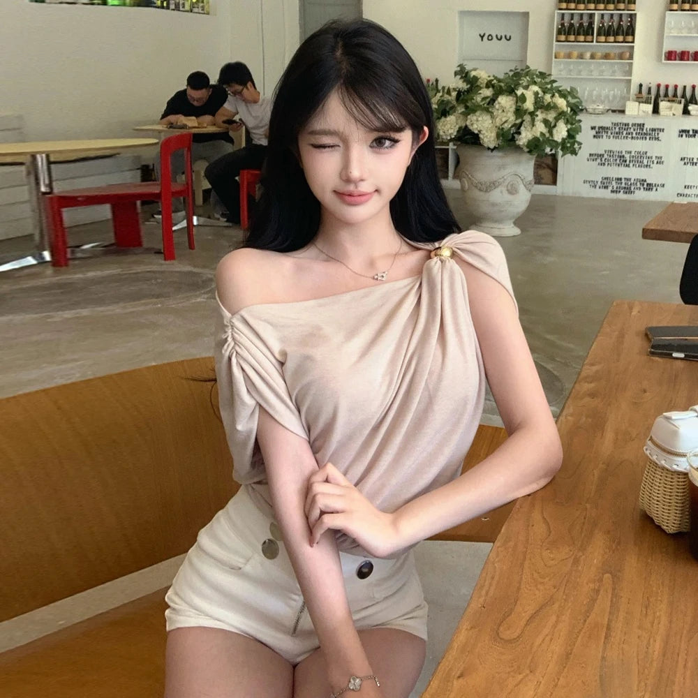 Sexy Slim Fit Metal Buckle Asymmetrical Shoulder Top Pleated Design Versatile Single Wear Tank Top Breathable Short Length