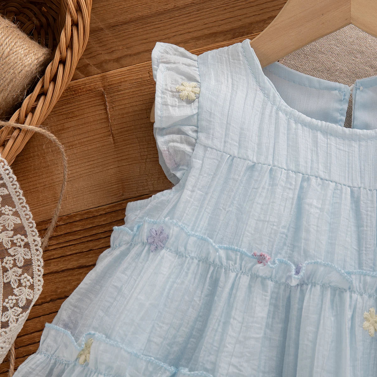 Korean Style Trend Sweet Flowers Embroidery Birthday Party Baby Girl Dress Summer Thin Short Sleeves Crew Neck Toddler Dress
