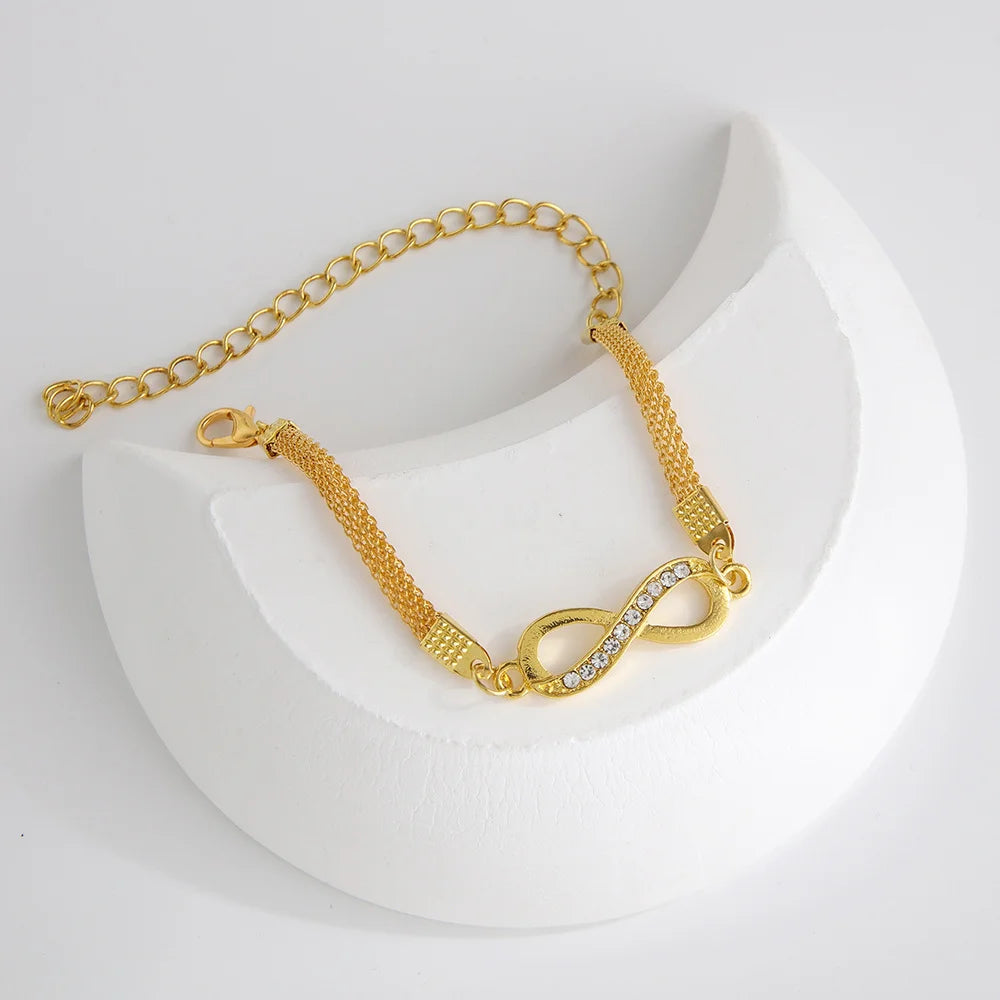 Elegant Vintage Jewelry Set With Pendant Necklace And Twisted C Hoop Earrings For Daily Outfits
