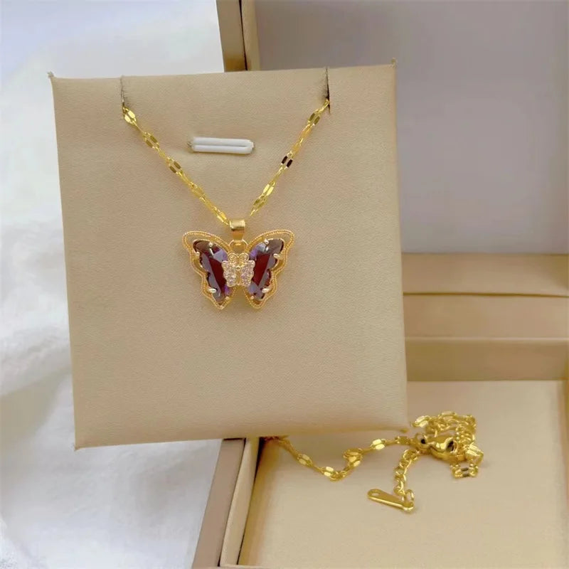 Fashionable European and American Micro-inlaid Cute Butterfly Necklace Classic Retro Light Luxury Stainless Steel Clavicle Chain